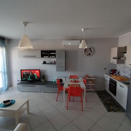 Appartamento Nuovissimo Ad Un Passo Dal Mare Montesilvano Marina Exteriér fotografie